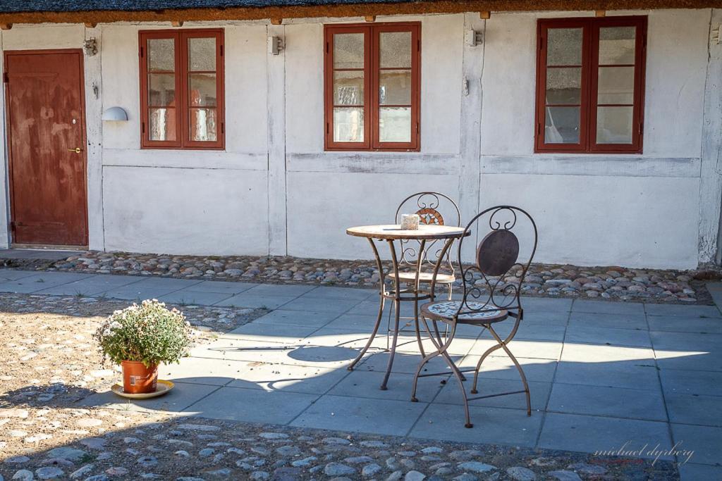 Ragnhilds Gard, Hostel Nyord Extérieur photo